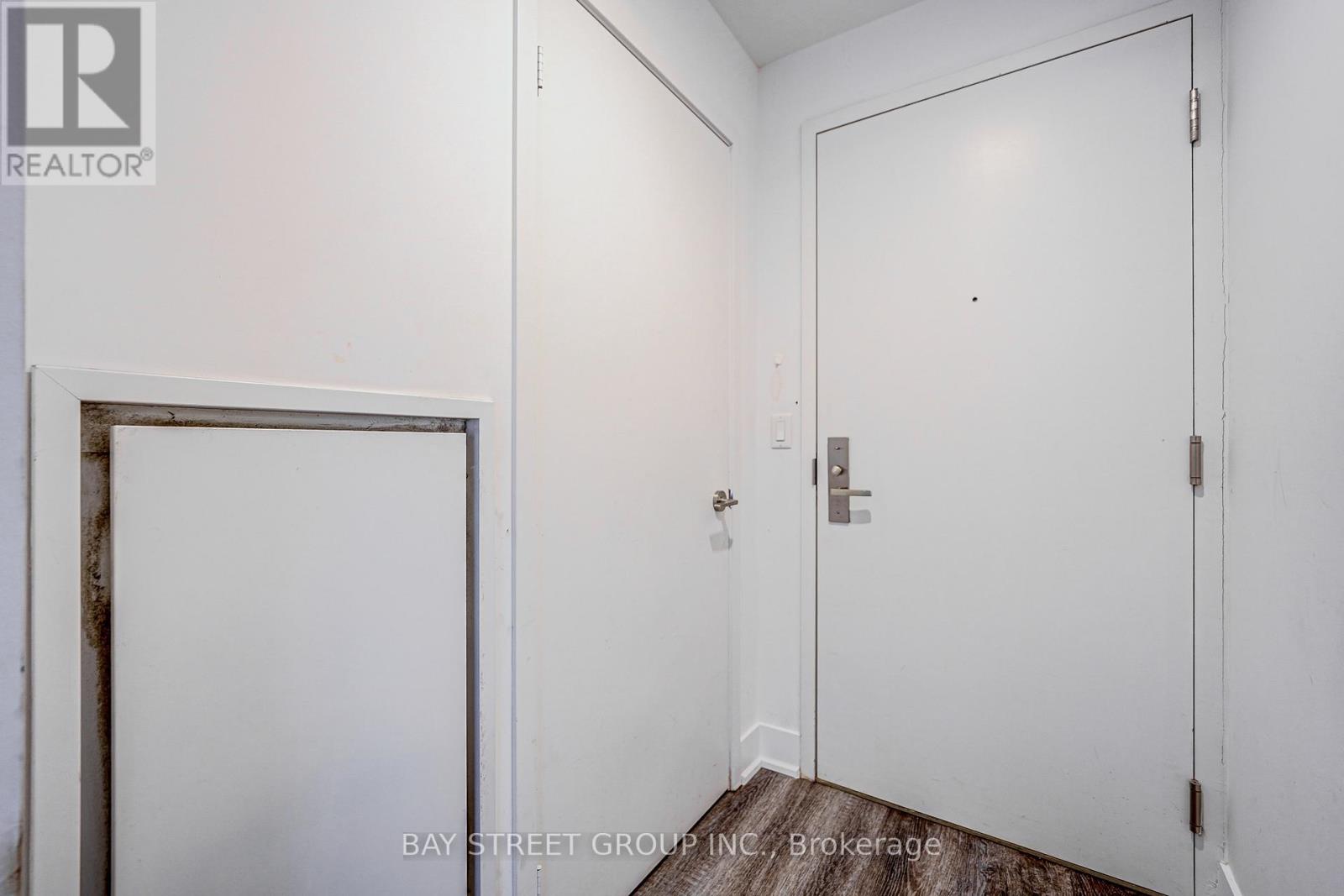 609 - 75 ST NICHOLAS STREET, Toronto (Bay Street Corridor) — photo 6