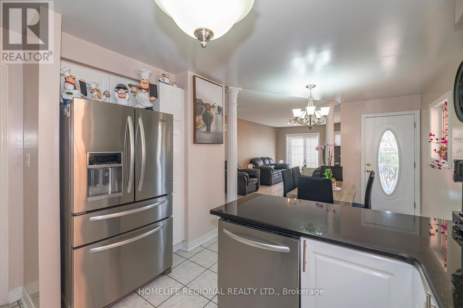 40 ARNOLD CRESCENT - 12