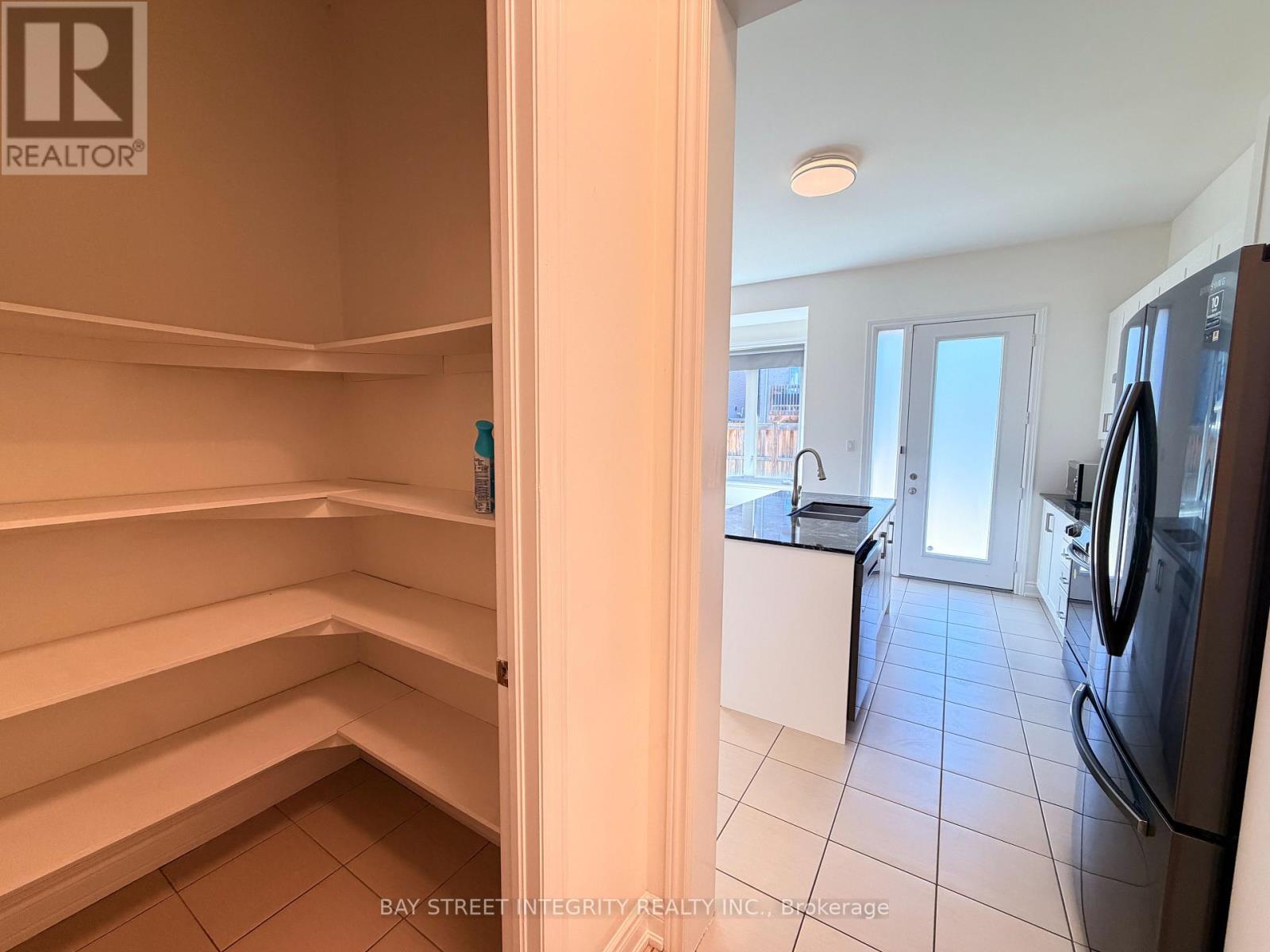 61 CANNES AVENUE, Vaughan (Vellore Village) — photo 6