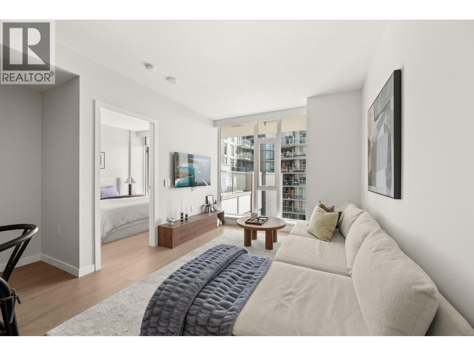 602 7418 PAULSON STREET, Vancouver photo 2