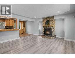 Primary Bedroom - 18 Collingwood Place Nw, Calgary, AB T2L0P9 Photo 7