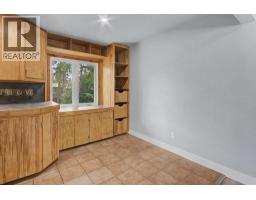 Bedroom - 18 Collingwood Place Nw, Calgary, AB T2L0P9 Photo 13