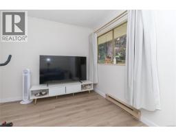 Den - 43 840 Craigflower Rd, Esquimalt, BC V9A2X1 Photo 9