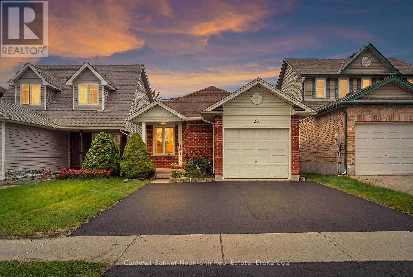Property for sale at 20 TRAILBROOK LANE