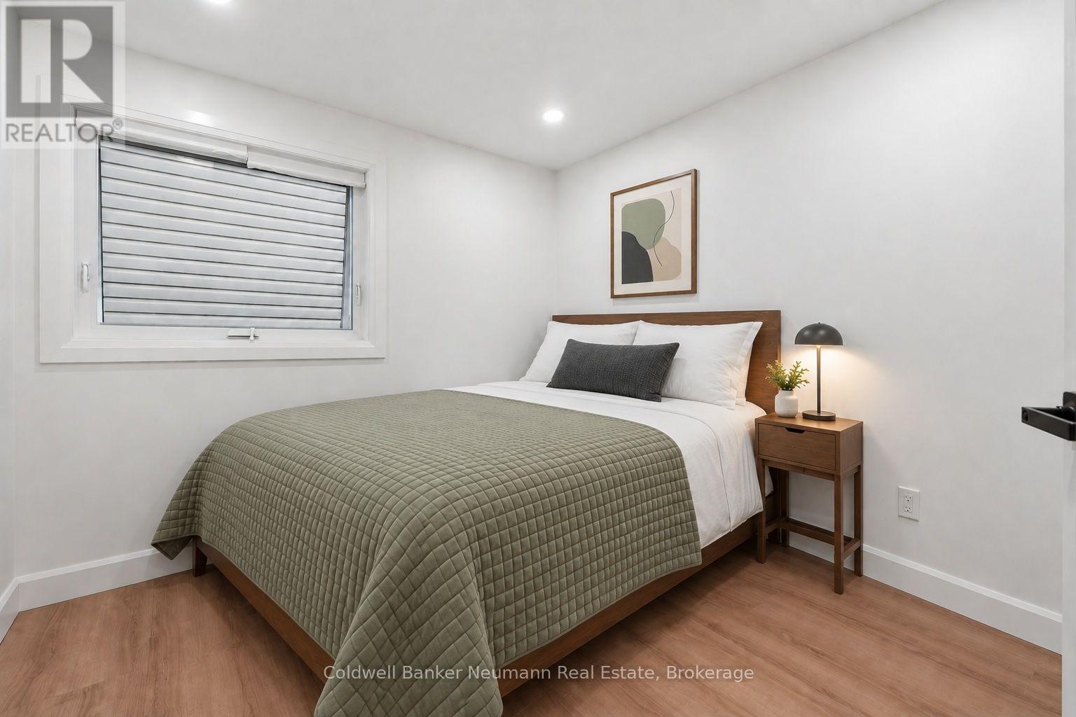 20 TRAILBROOK LANE - 36