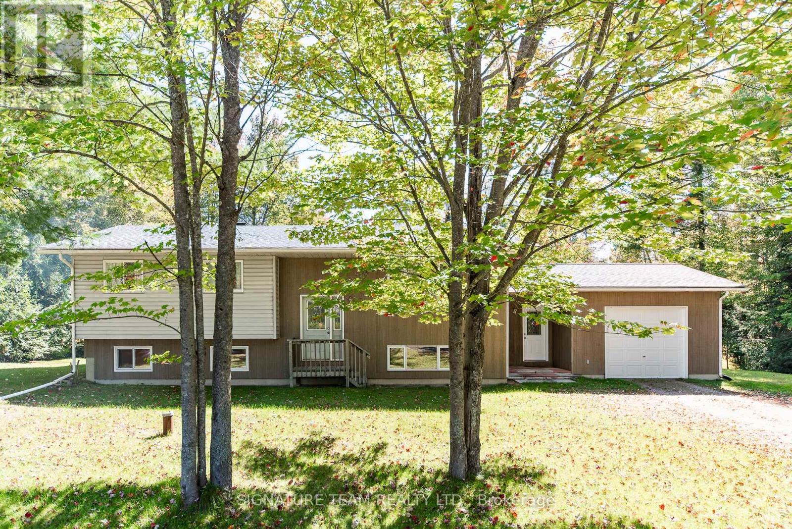 583 ACHRAY ROAD, Laurentian Valley — photo 2