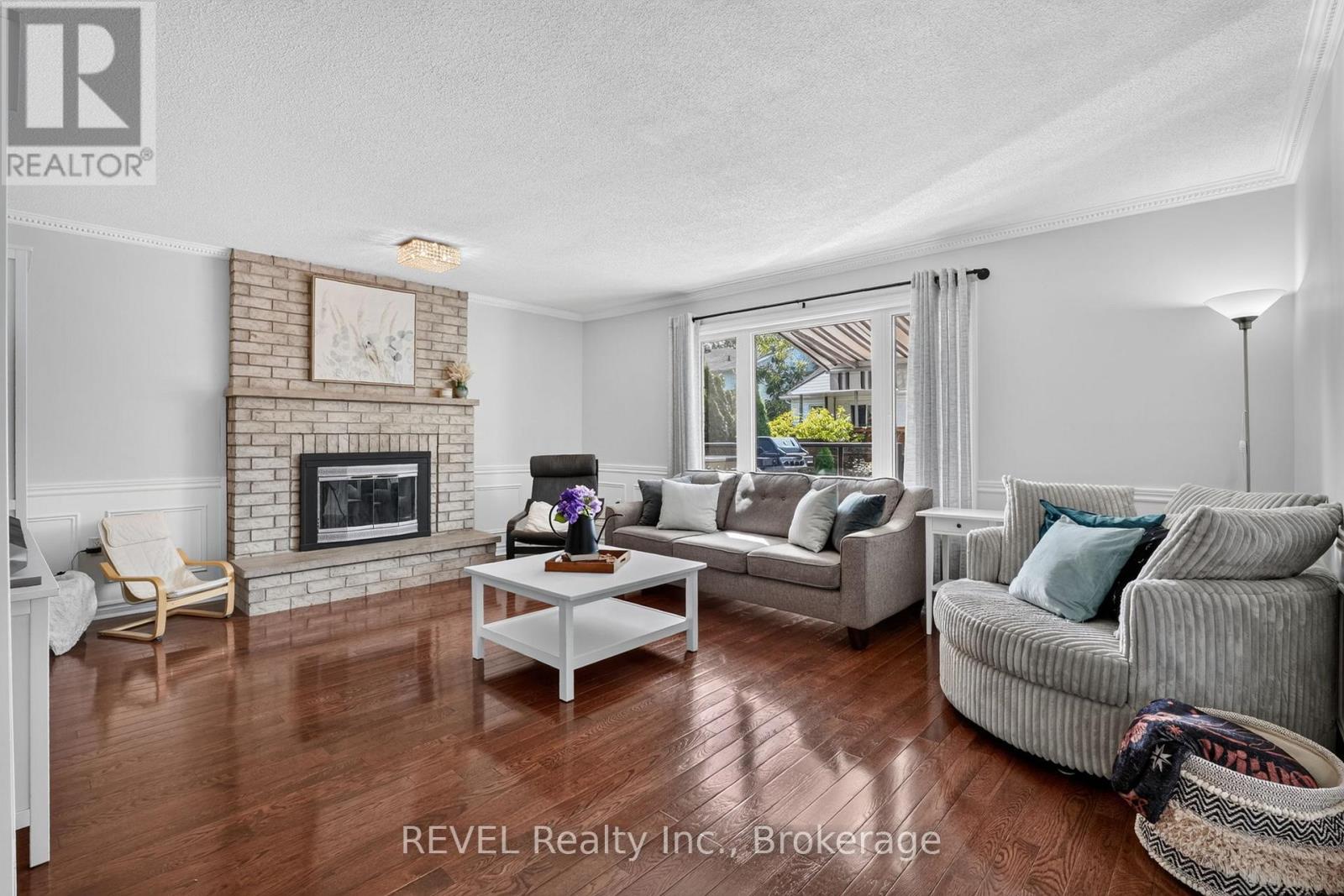 10 MEADOWBROOK LANE - Image 17
