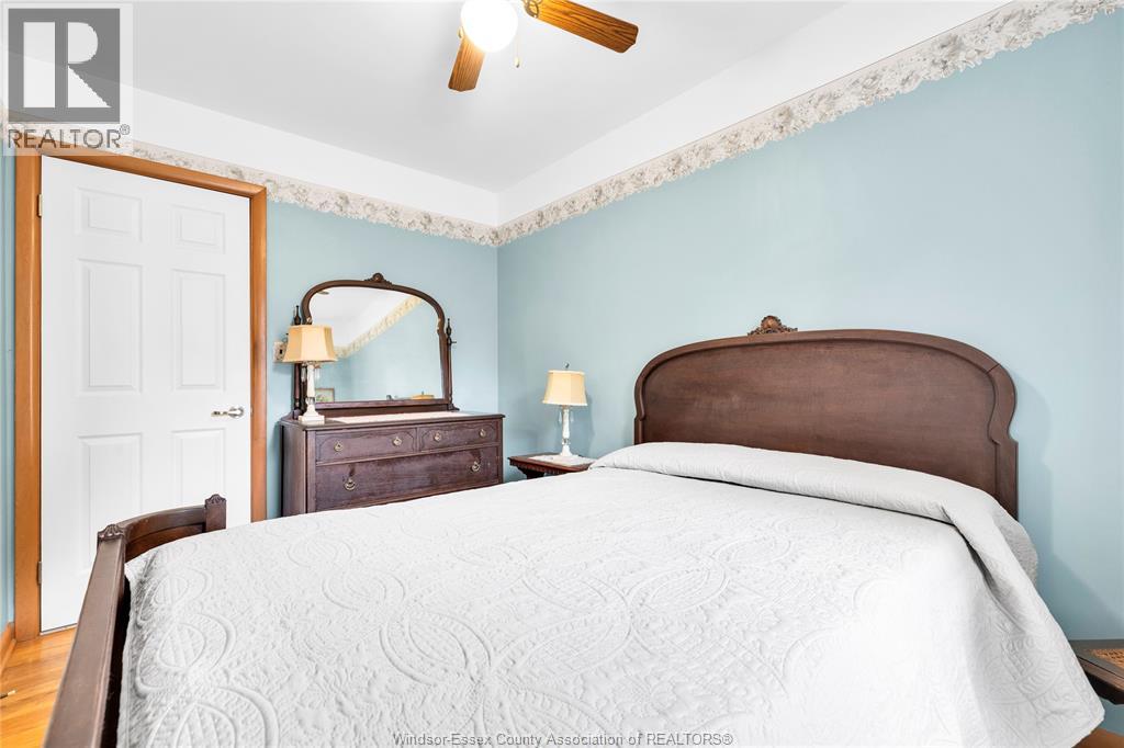 1144 Virginia AVENUE - 12
