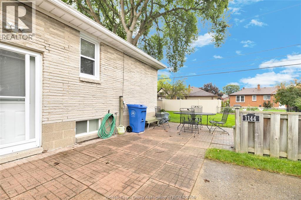 1144 Virginia AVENUE - Image 23