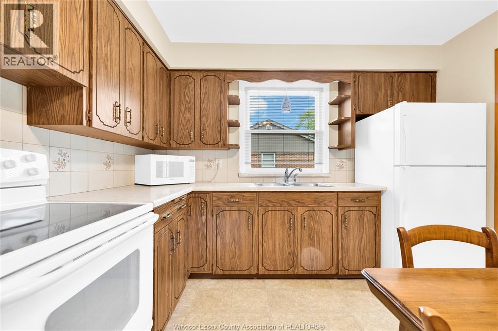 1144 Virginia AVENUE - 3