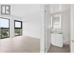 2202 - 25 Frederick Todd Way, Toronto, ON M4G4E8 Photo 14