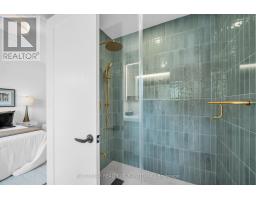 323 Winnifred Drive, Georgina, ON L4P3B4 Photo 32