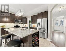 Laundry room - 25 Manor Forest Road, East Gwillimbury, ON L0G1M0 Photo 18