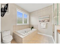 25 Manor Forest Road, East Gwillimbury, ON L0G1M0 Photo 26