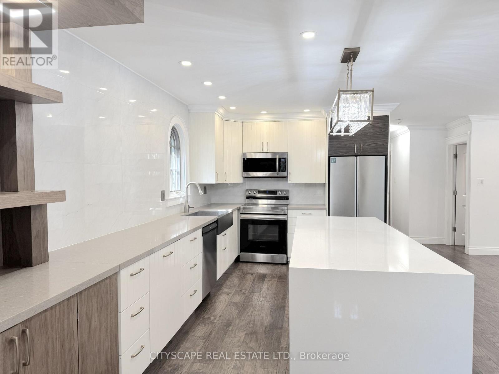 60 HILLVIEW DRIVE, Newmarket (Bristol-London) — photo 11