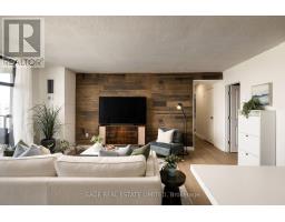 1904 - 135 Marlee Avenue, Toronto, ON M6B4C6 Photo 12