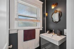 588 Warsaw Avenue, Winnipeg, MB R2L0R4 Photo 19