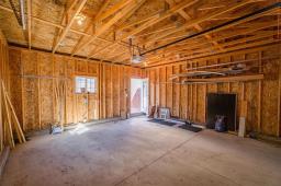 588 Warsaw Avenue, Winnipeg, MB R2L0R4 Photo 48