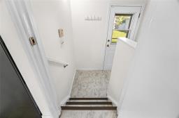 114 Quincy Bay, Winnipeg, MB R3T4M6 Photo 13