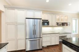 35 Old Orchard Road, East St Paul, MB R2E0L4 Photo 10
