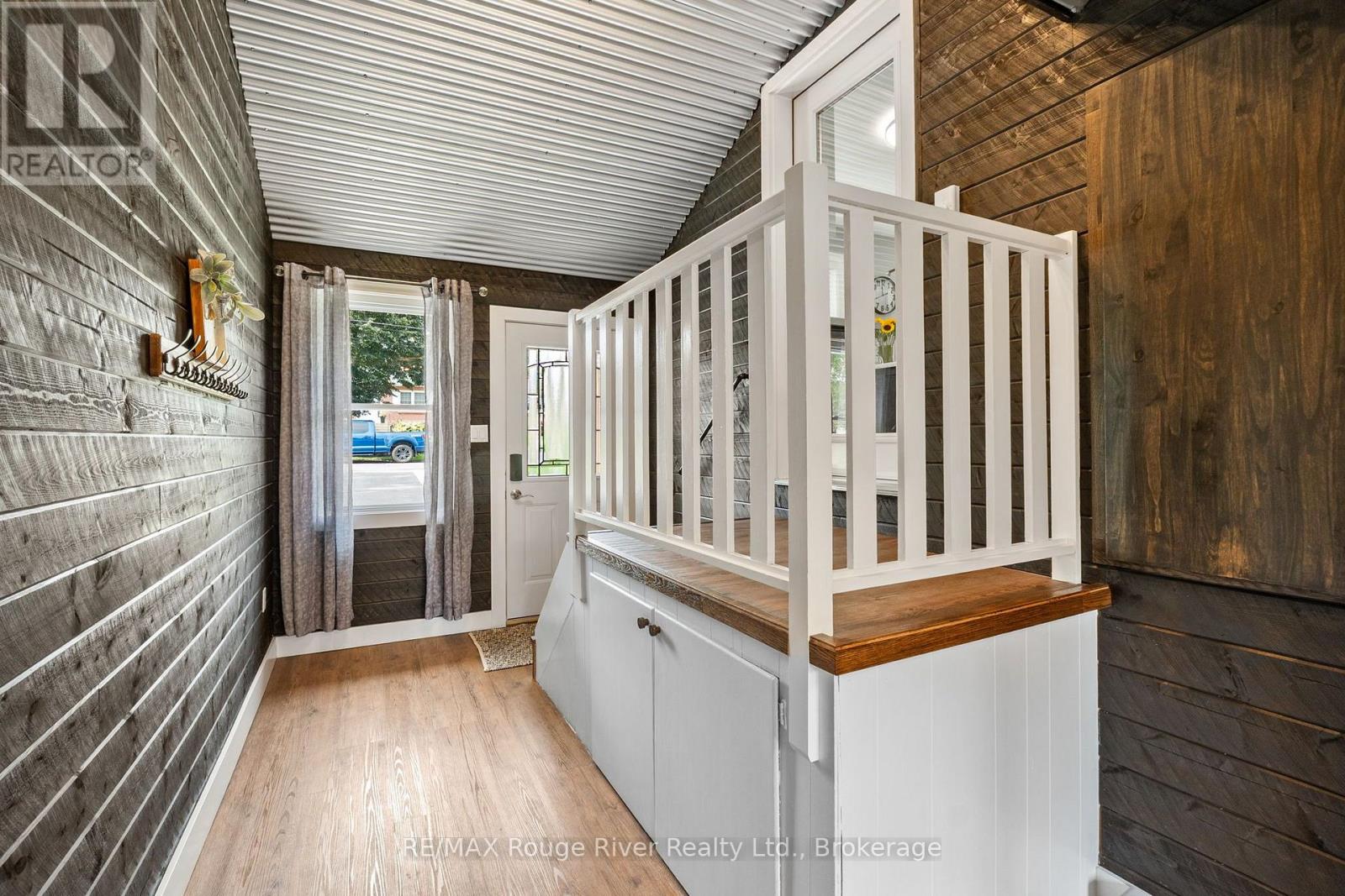 348 COTTESMORE AVENUE - 14