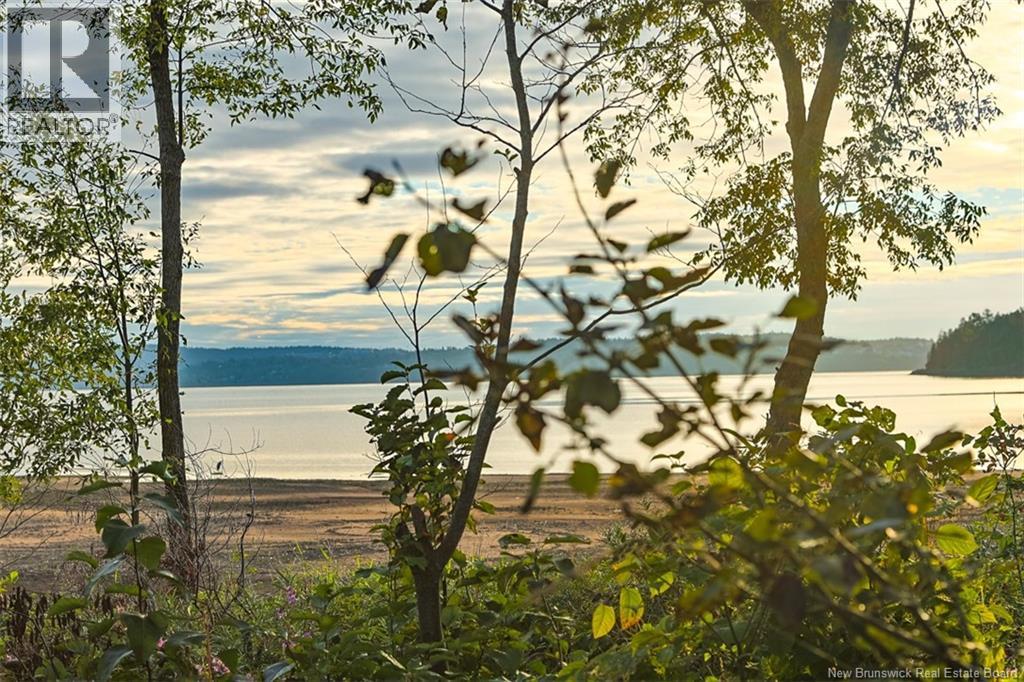 155 Victoria Road, Saint John, New Brunswick, E2M6W5, Saint John, New Brunswick — photo 3 of 5
