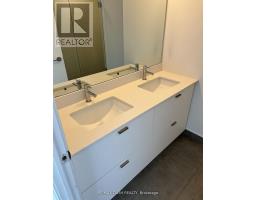806w - 27 Bathurst Street, Toronto, ON M5V0R1 Photo 11