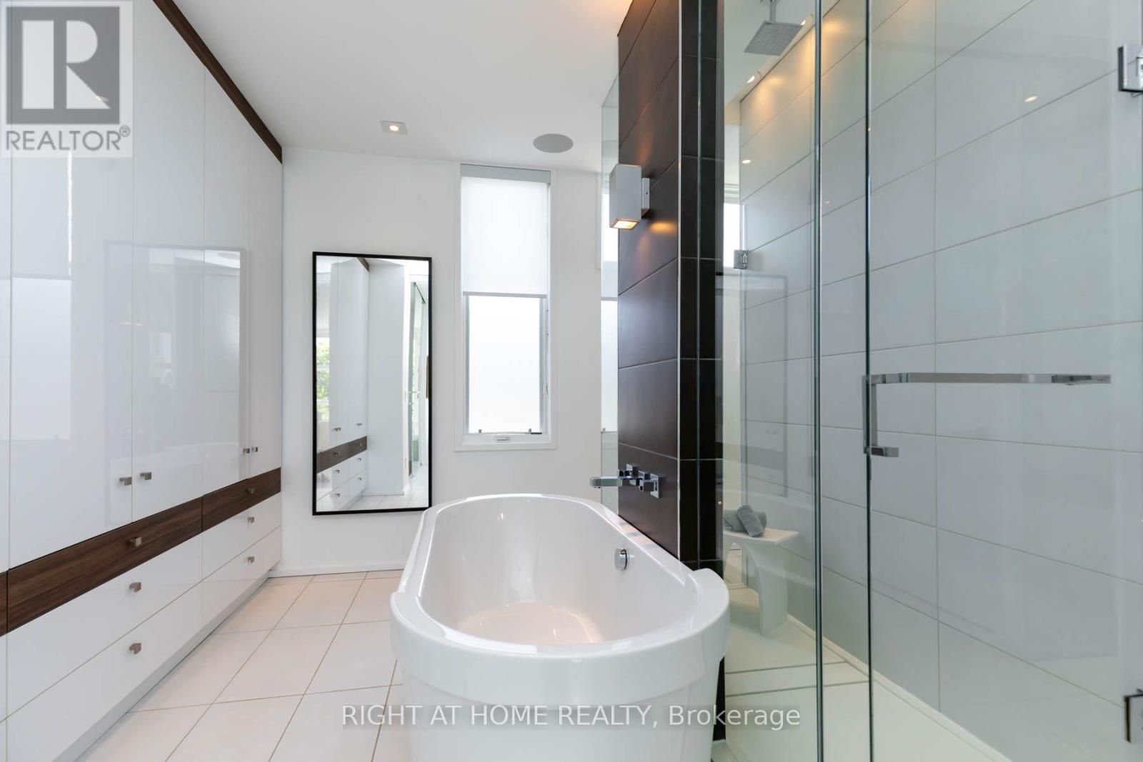 248 MANNING AVENUE - 25