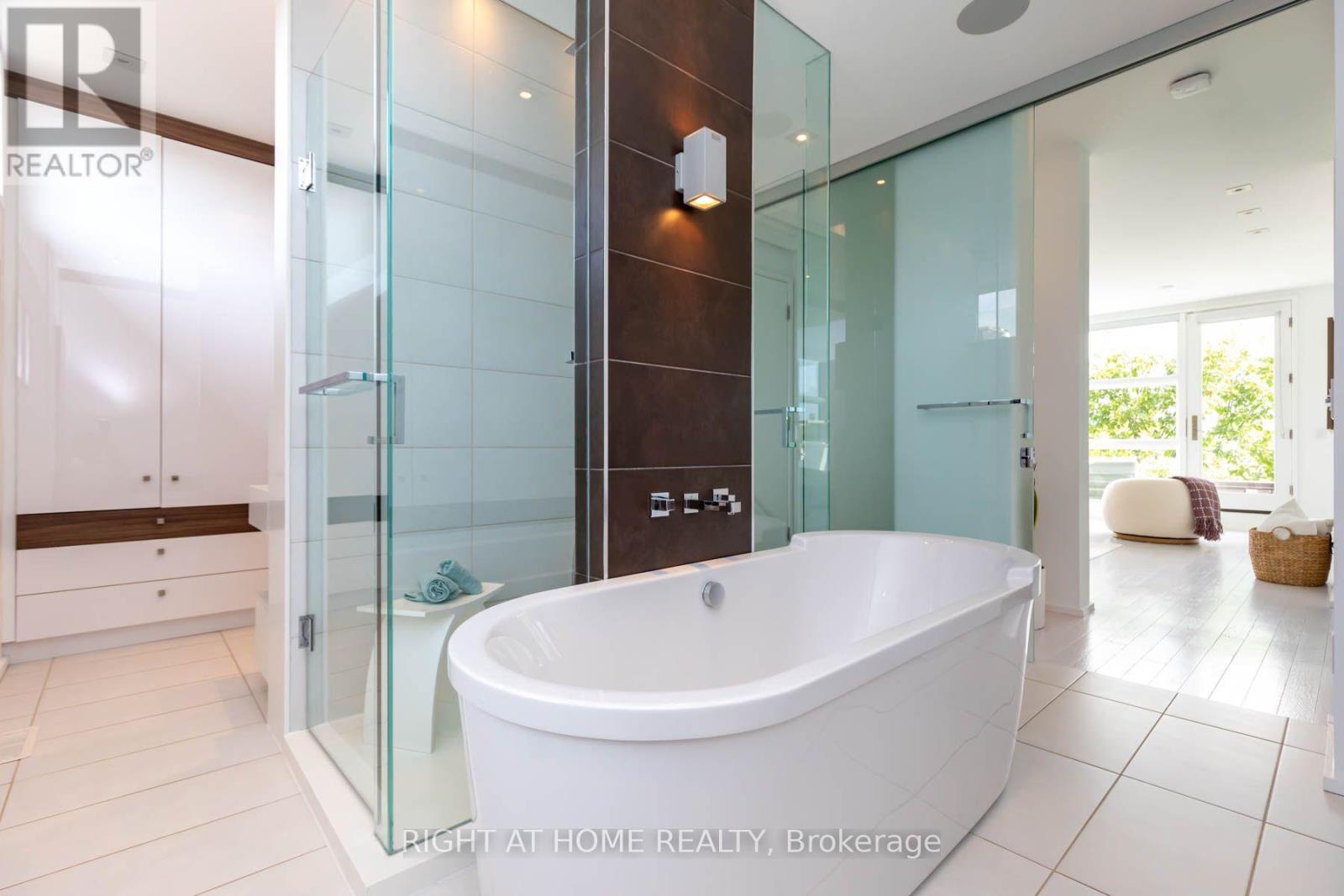 248 MANNING AVENUE - 28