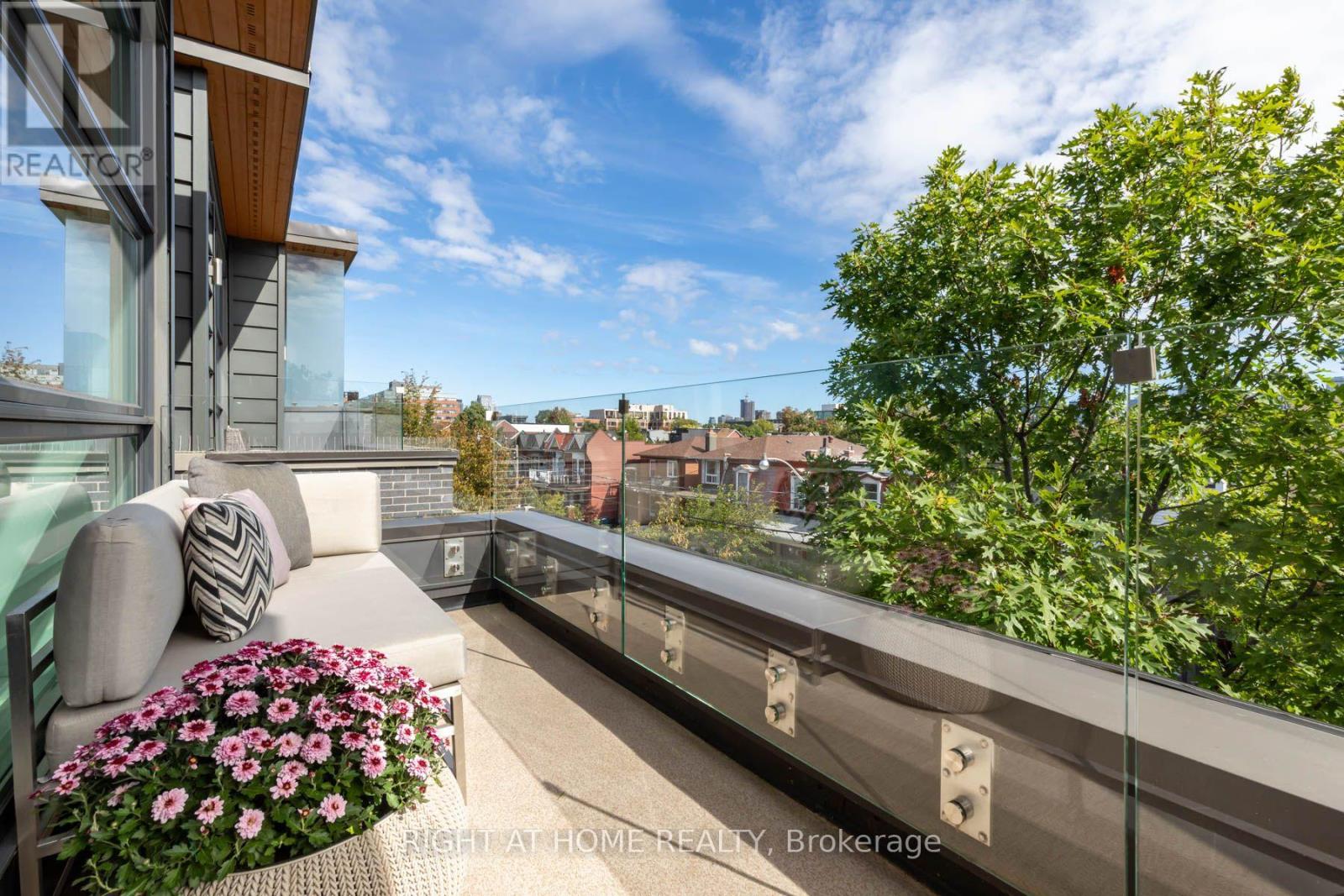 248 MANNING AVENUE - 29