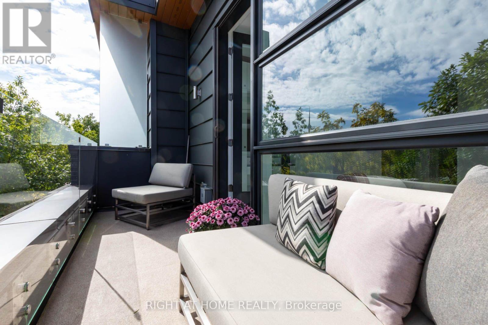 248 MANNING AVENUE - 30