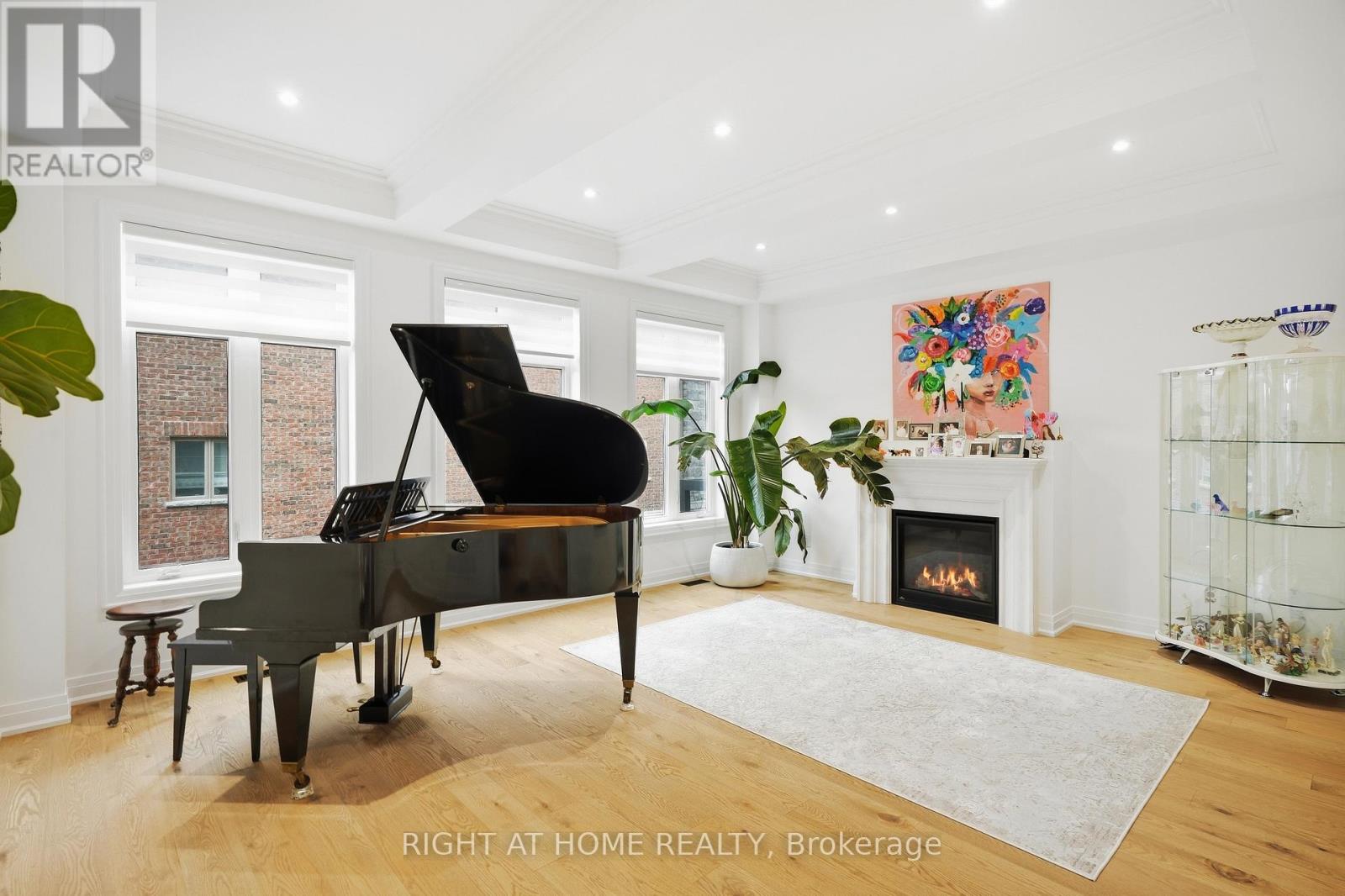 18 CASAVANT COURT - 22