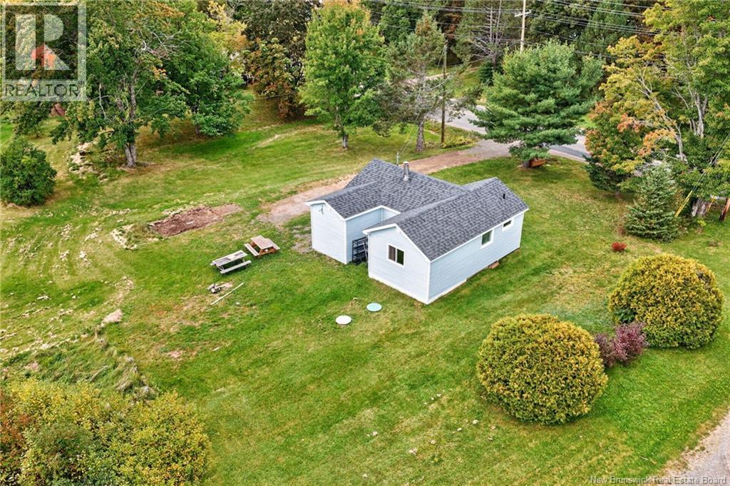 14 Salisbury Back Road - 22