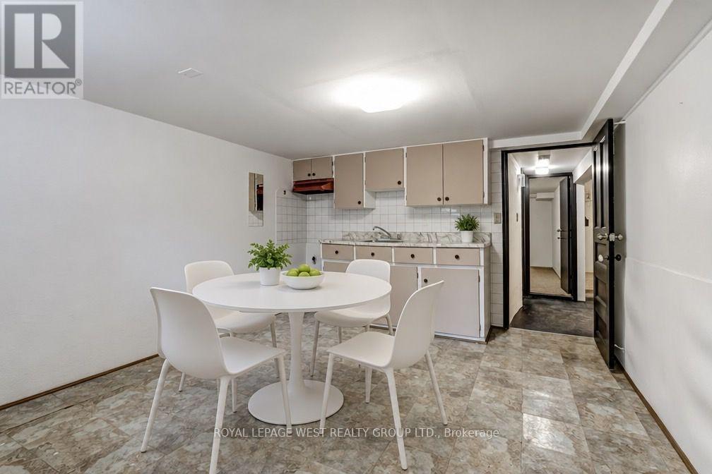 28 CONCORD AVENUE - 35