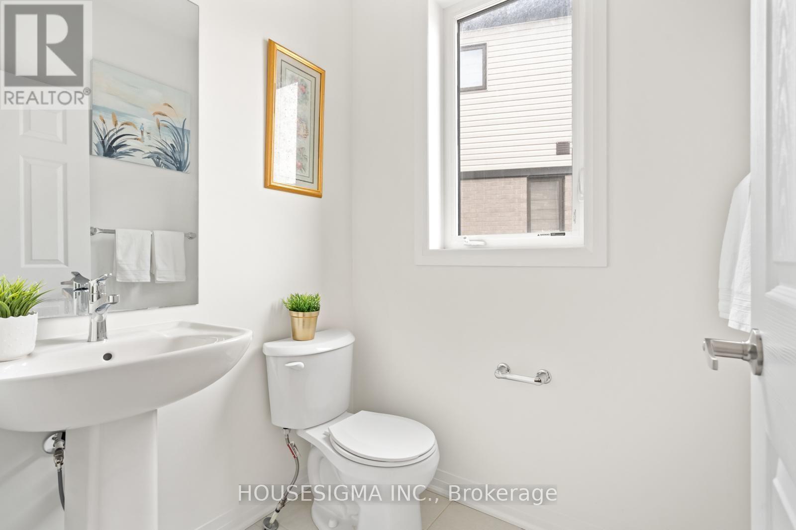28 Canvas Crescent — photo 13
