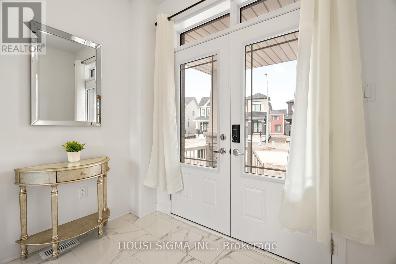 28 Canvas Crescent — photo 15