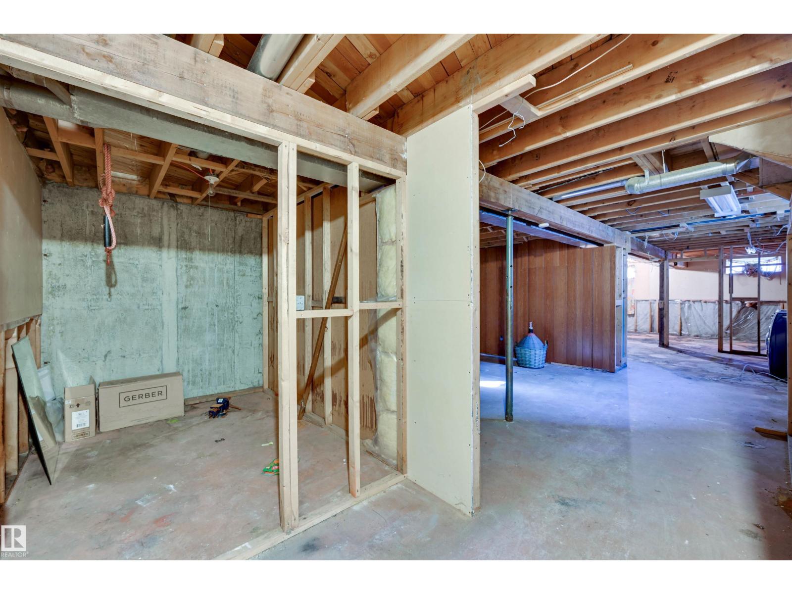 3813 134 AV NW - 28