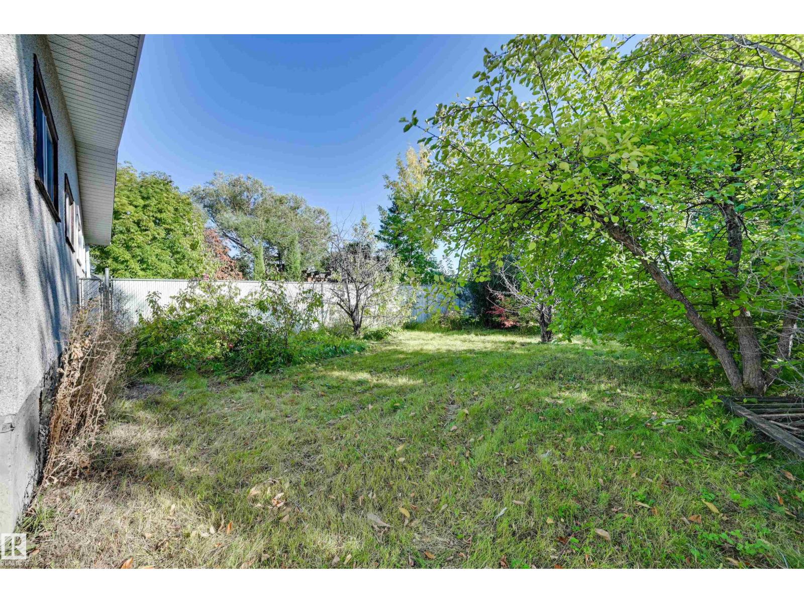 3813 134 AV NW - 33