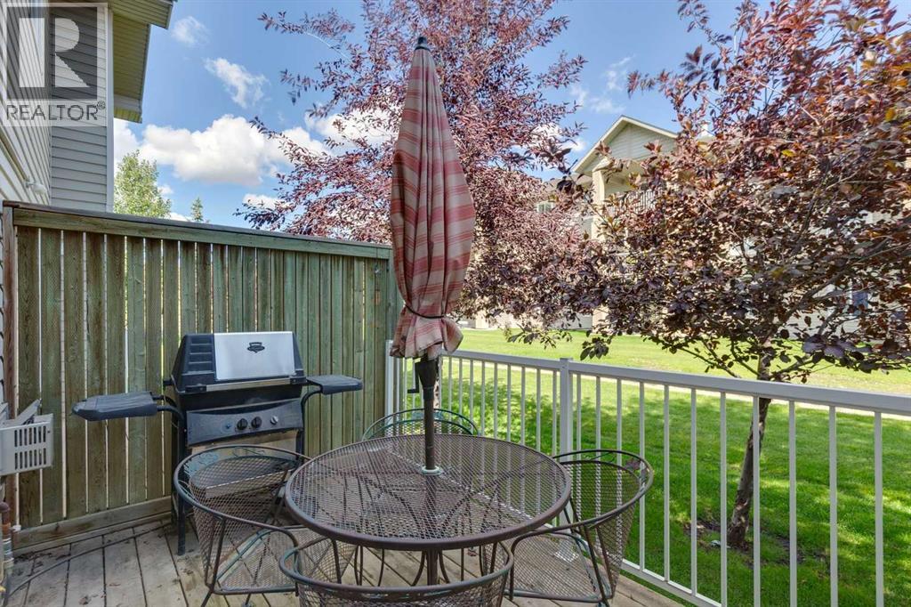 118 Citadel Meadow Gardens NW photo 34