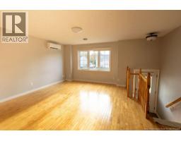 142 Jordan Crescent, photo 4