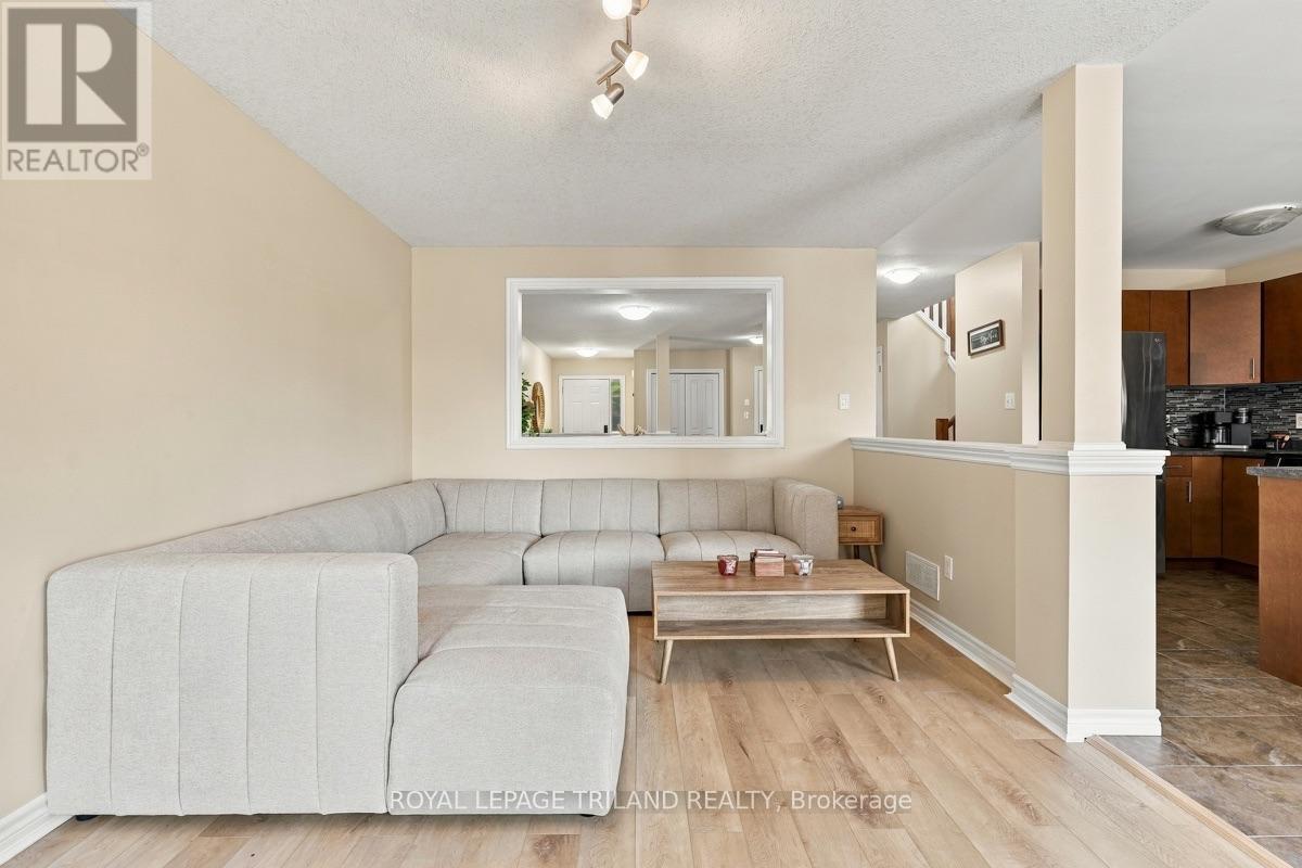 1536 GREEN GABLES ROAD - 11