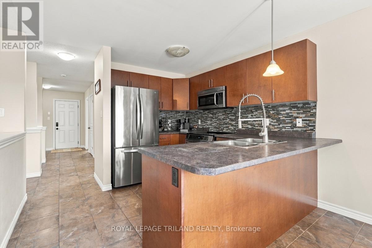 1536 GREEN GABLES ROAD - 13