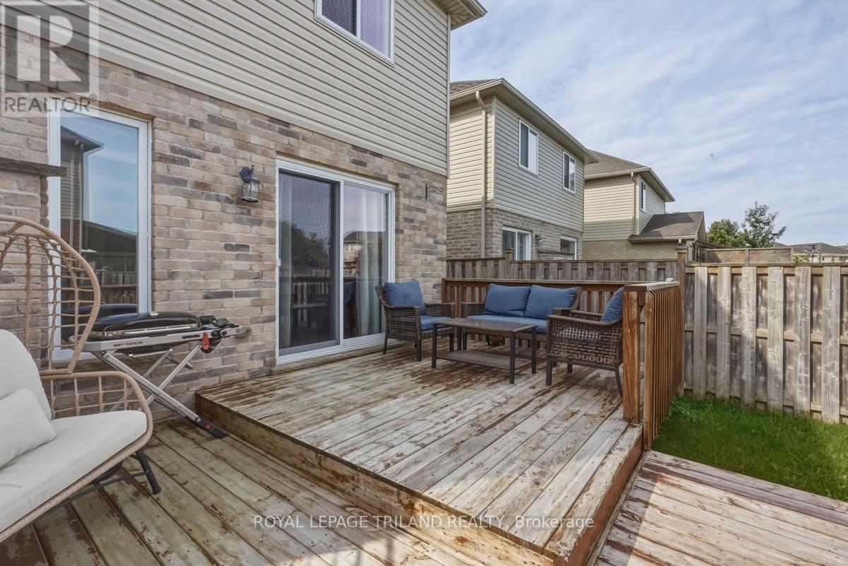1536 GREEN GABLES ROAD - 31