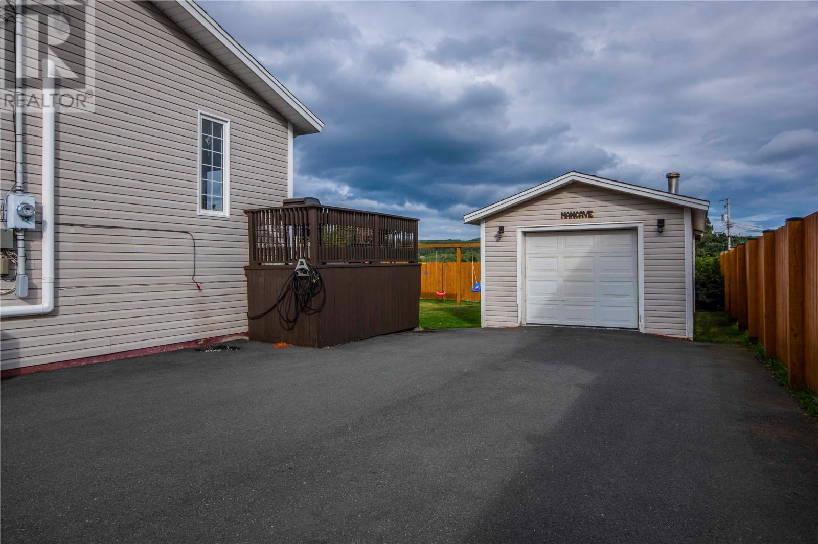 30 Morgans Road, Conception Bay South, Newfoundland & Labrador, A1X5B3, Conception Bay South, Newfoundland & Labrador — photo 4 of 5