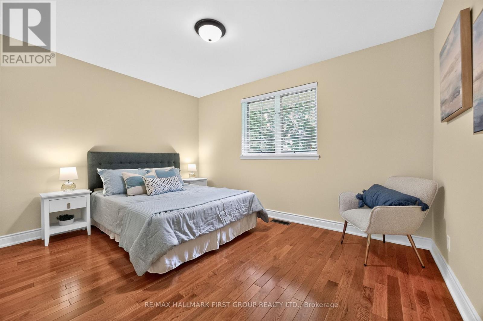 21 IVAN ROAD - Image 24