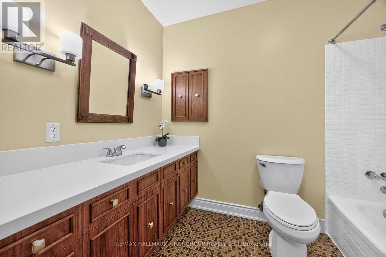 21 IVAN ROAD - Image 28