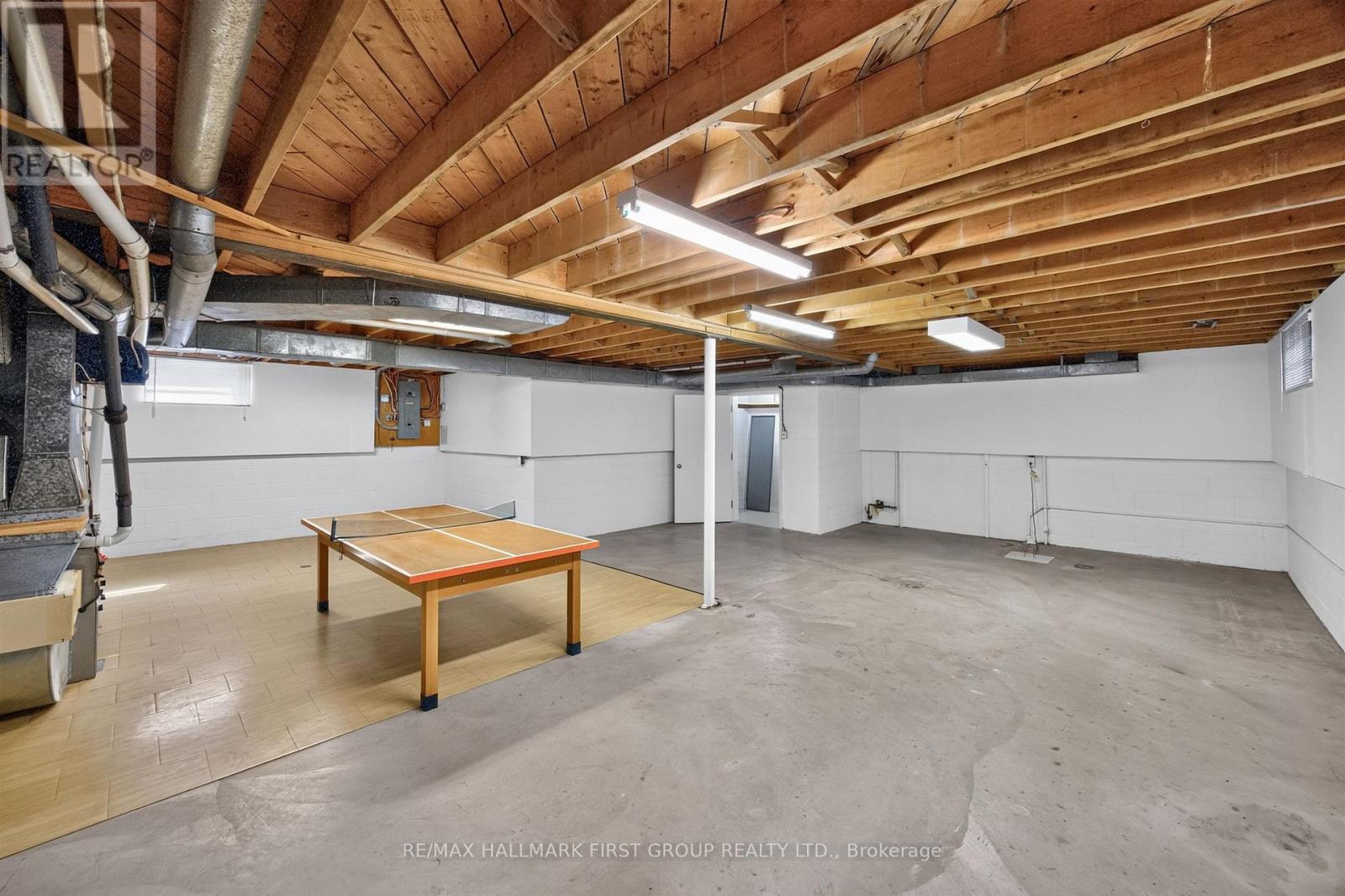 21 IVAN ROAD - Image 38