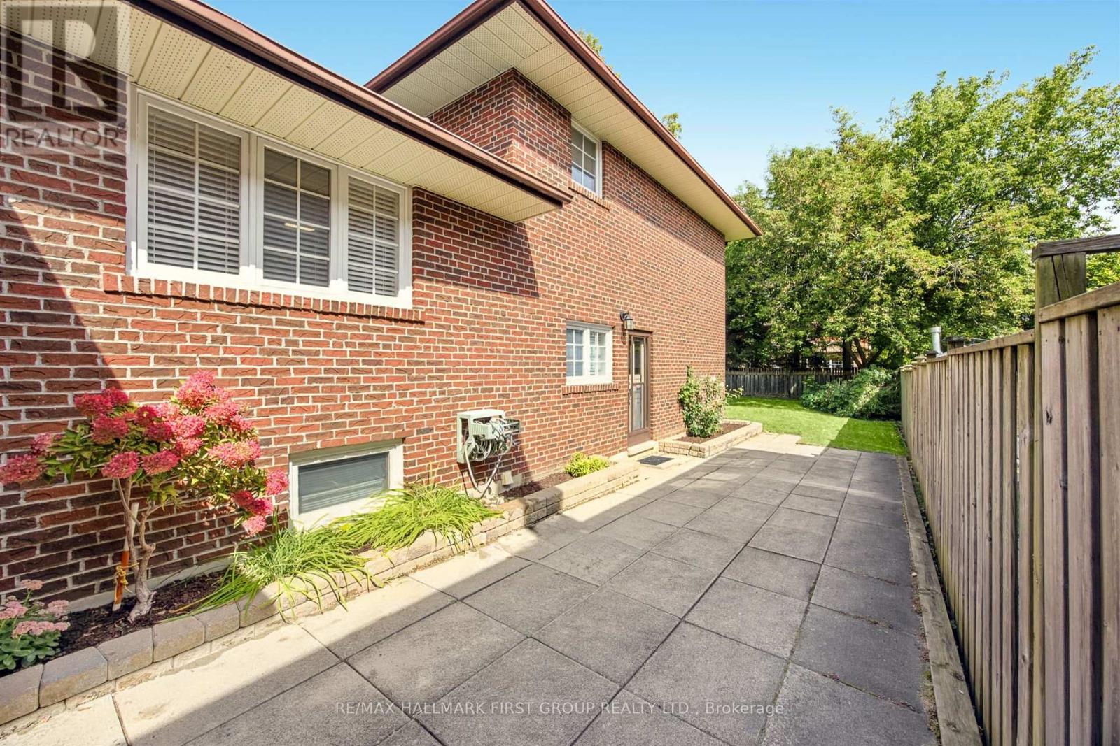 21 IVAN ROAD - Image 47