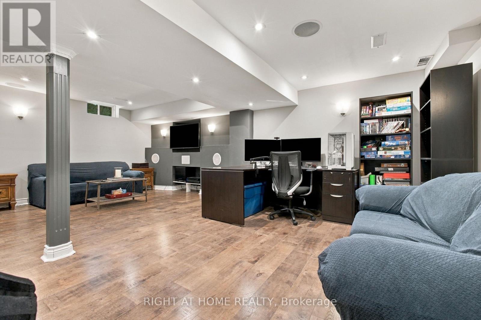 212 BACHMAN DRIVE - 28