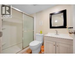 2714 74 Avenue SE - photo 14